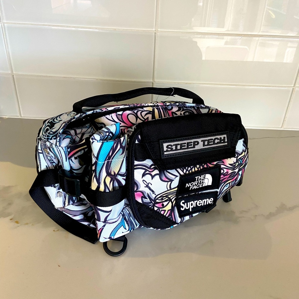 SUPREME X THE NORTH FACE • Steep Tech waist bag Fanny pack multi color dragon
